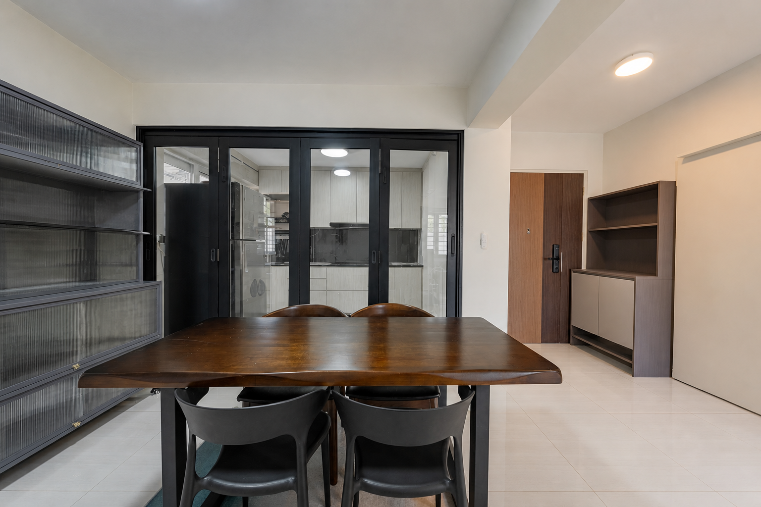 Dining area at 109C Canberra Walk